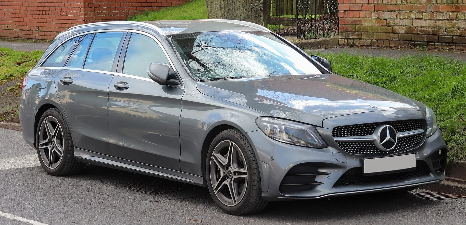 Mercedes-Benz C 220 d T-Modell AMG Line – poza 1